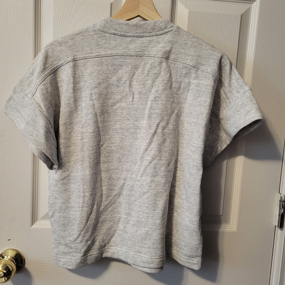 Adidas sweat Tee Brand New - Picture 2 of 4